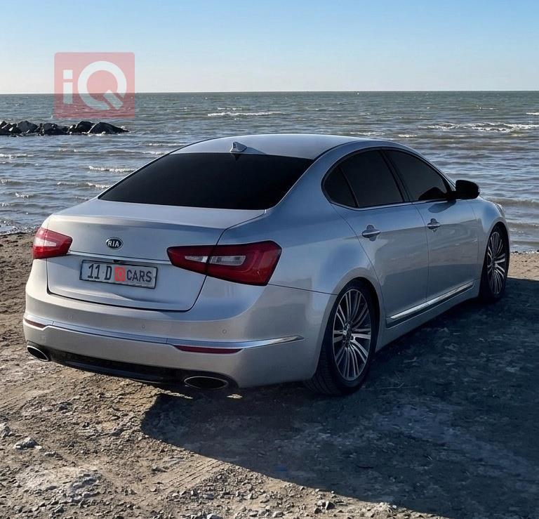 كيا كادينزا